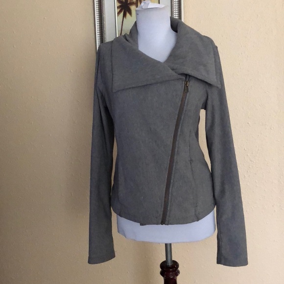 Athleta Jackets & Blazers - Athleta Jacket (women’s)